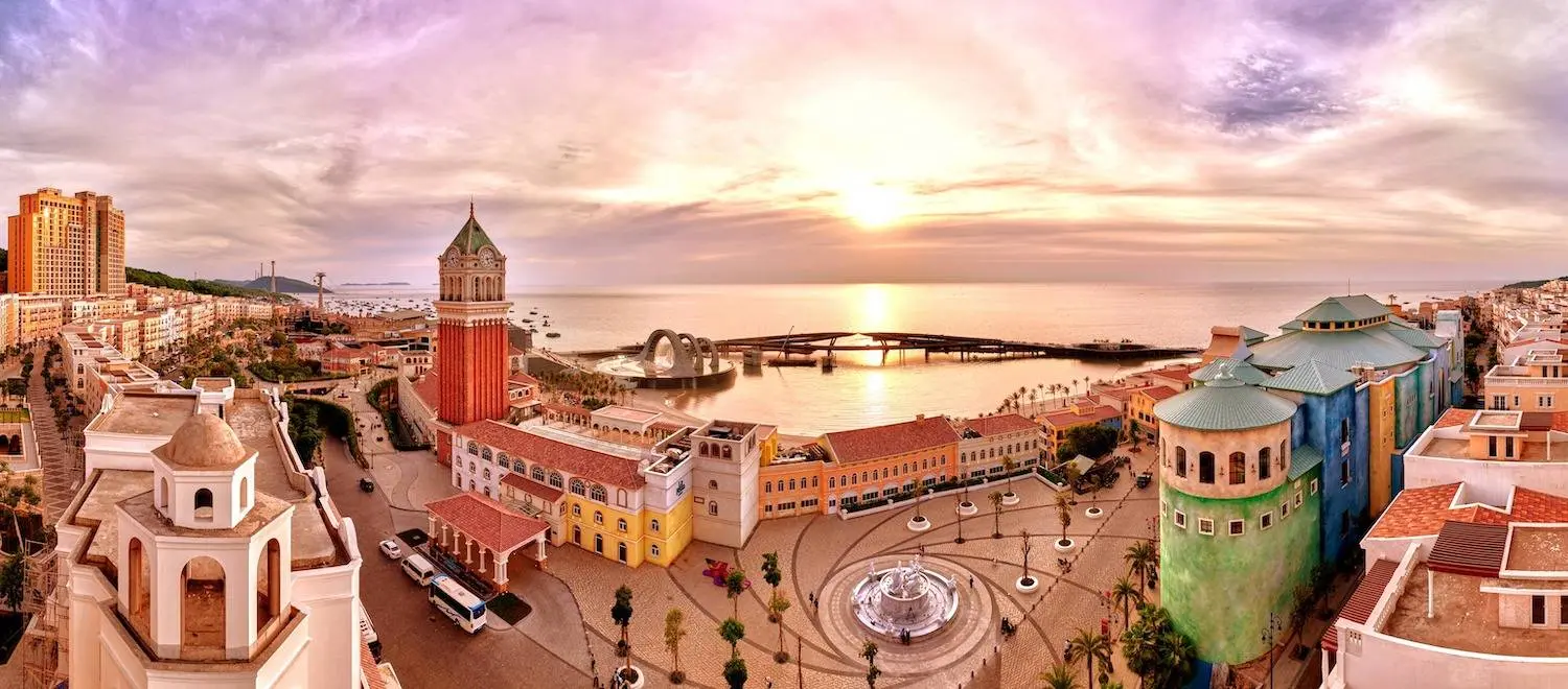 Hoang Hon Town
