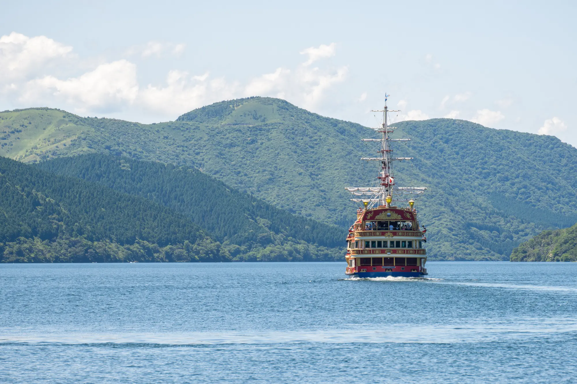 Hakone Pirate Ship