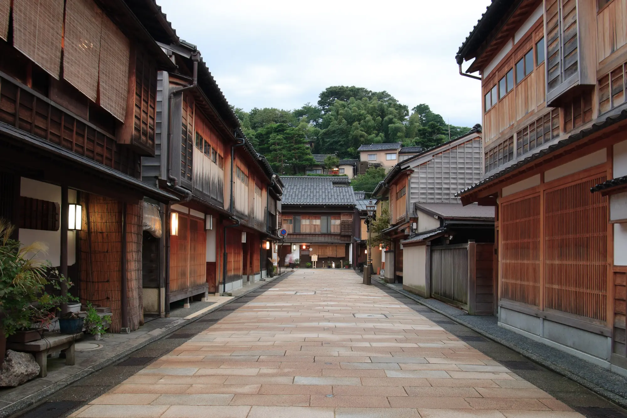 Higashi Chaya District