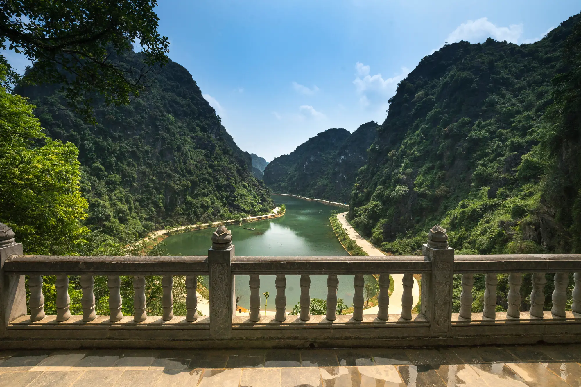 Tuyet Tinh Coc (Am Tien Cave)