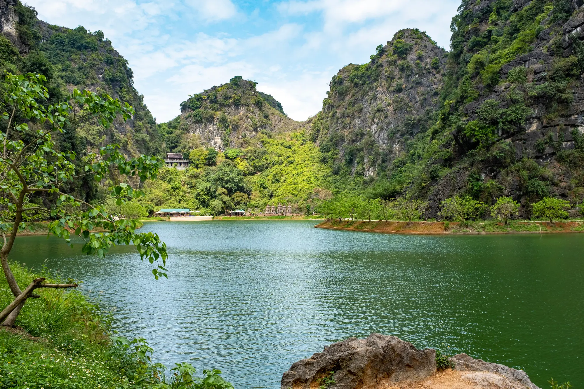 Tuyet Tinh Coc (Am Tien Cave)