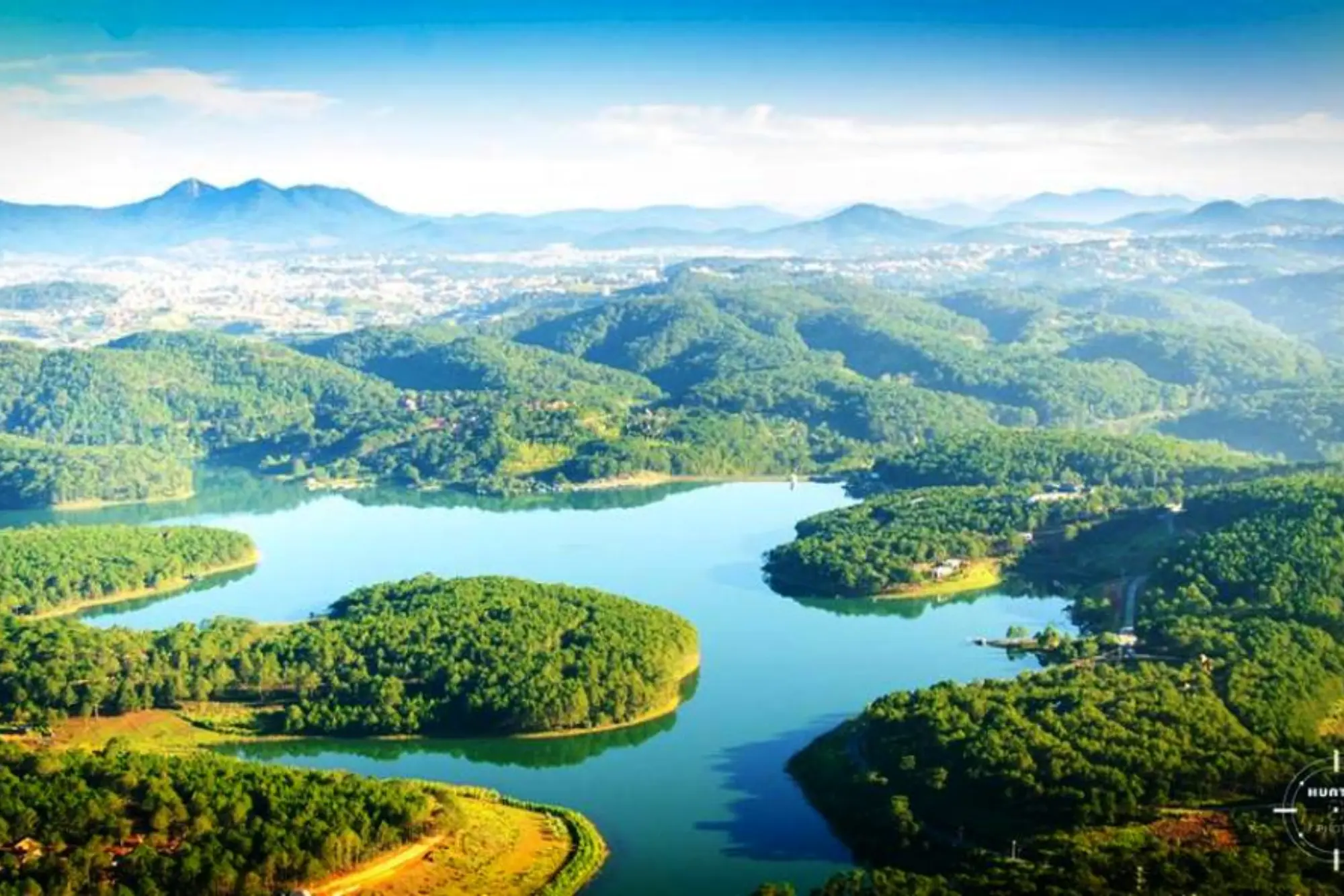 Tuyen Lam Lake