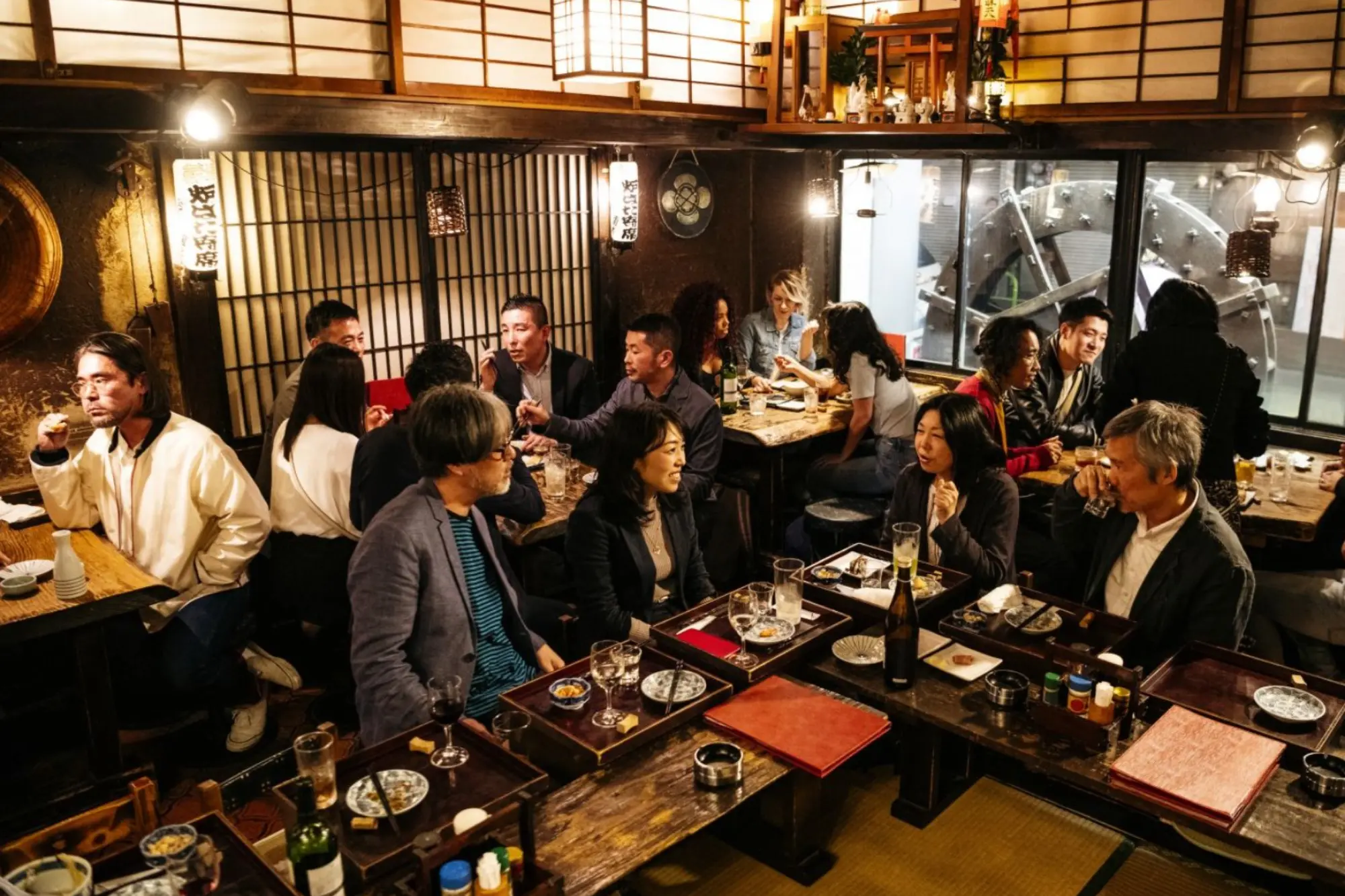 Izakaya Guide for Foreigners - Follow Japanese Table Etiquette