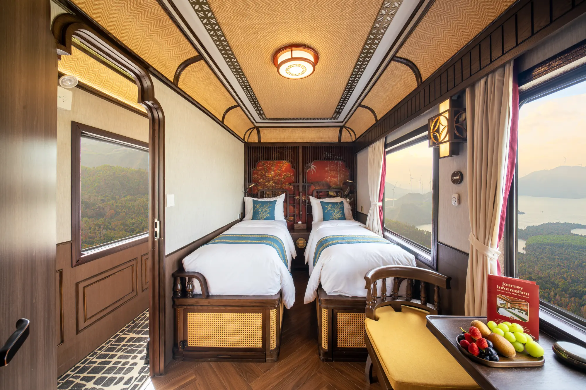 Vietnam Railway Guide