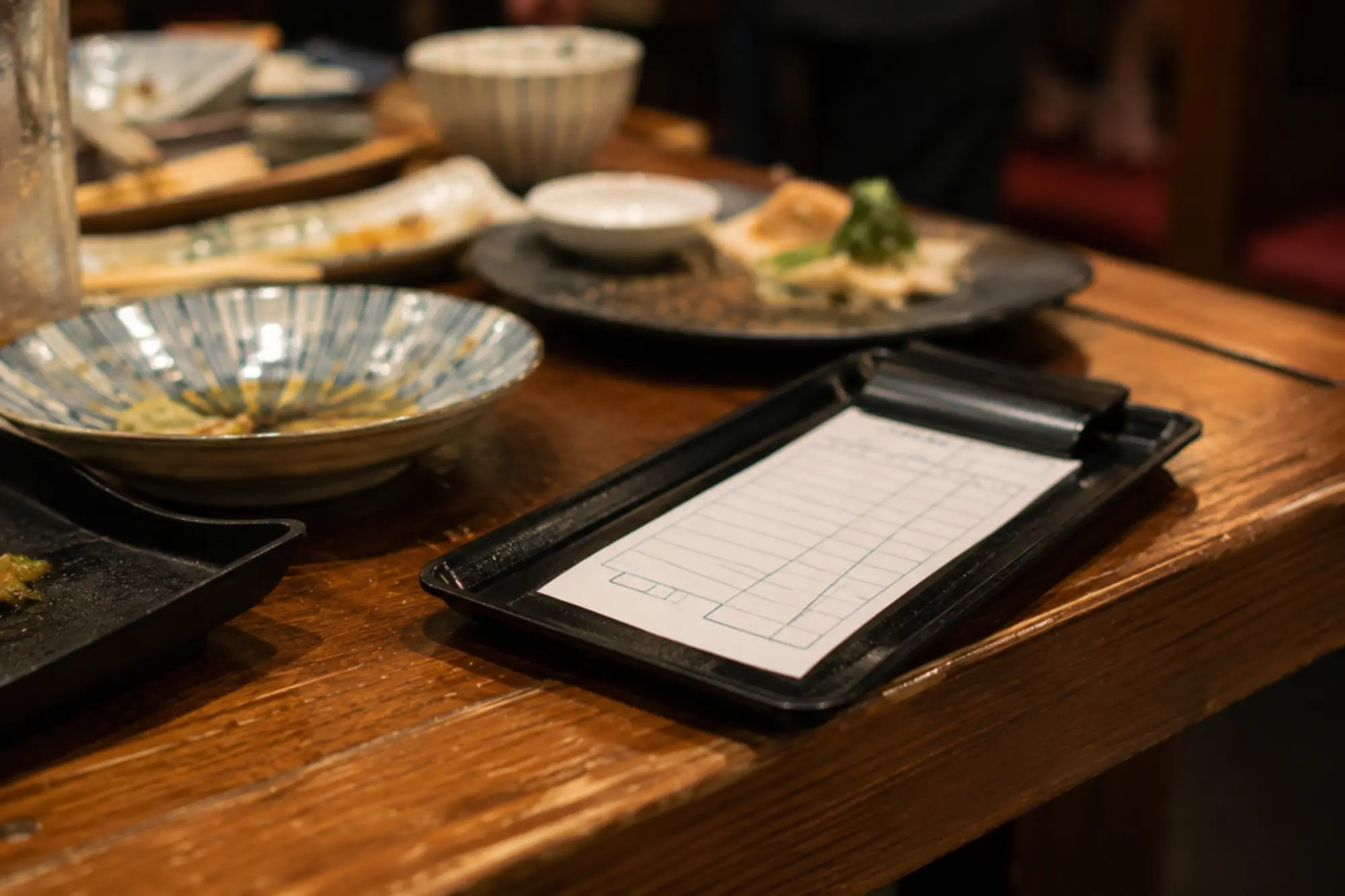 Payment Etiquette in Japan